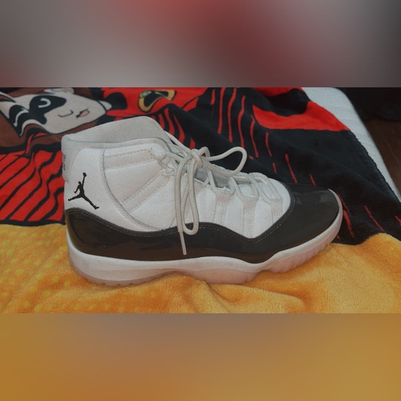 Worn 2 or 3 times size 9 women - Picture 9 of 10